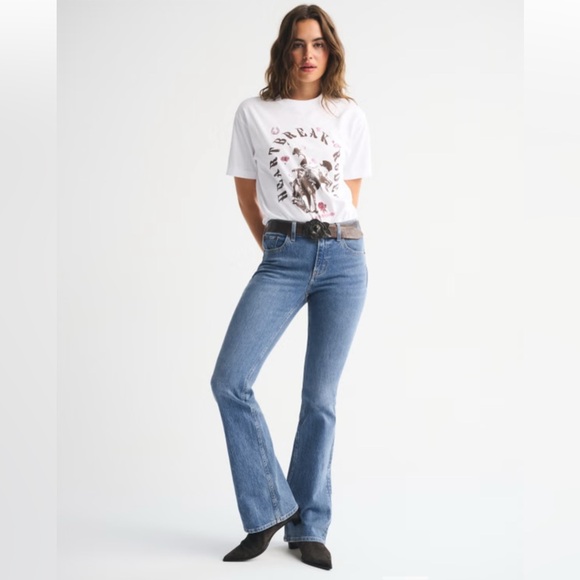 Abercrombie Mid Rise Bootcut Jean - Picture 5 of 10